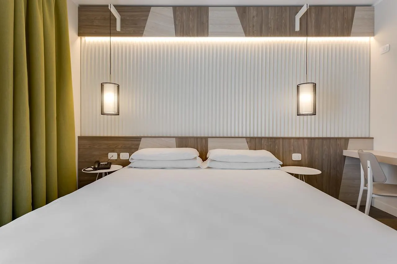 Hotel Europa ガルダ