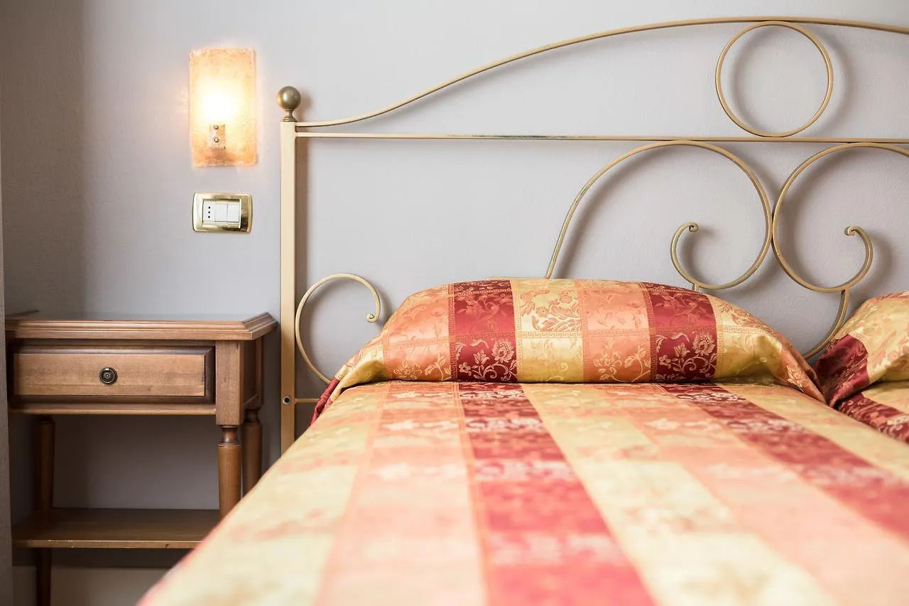 Hotel Europa Garda  Italië