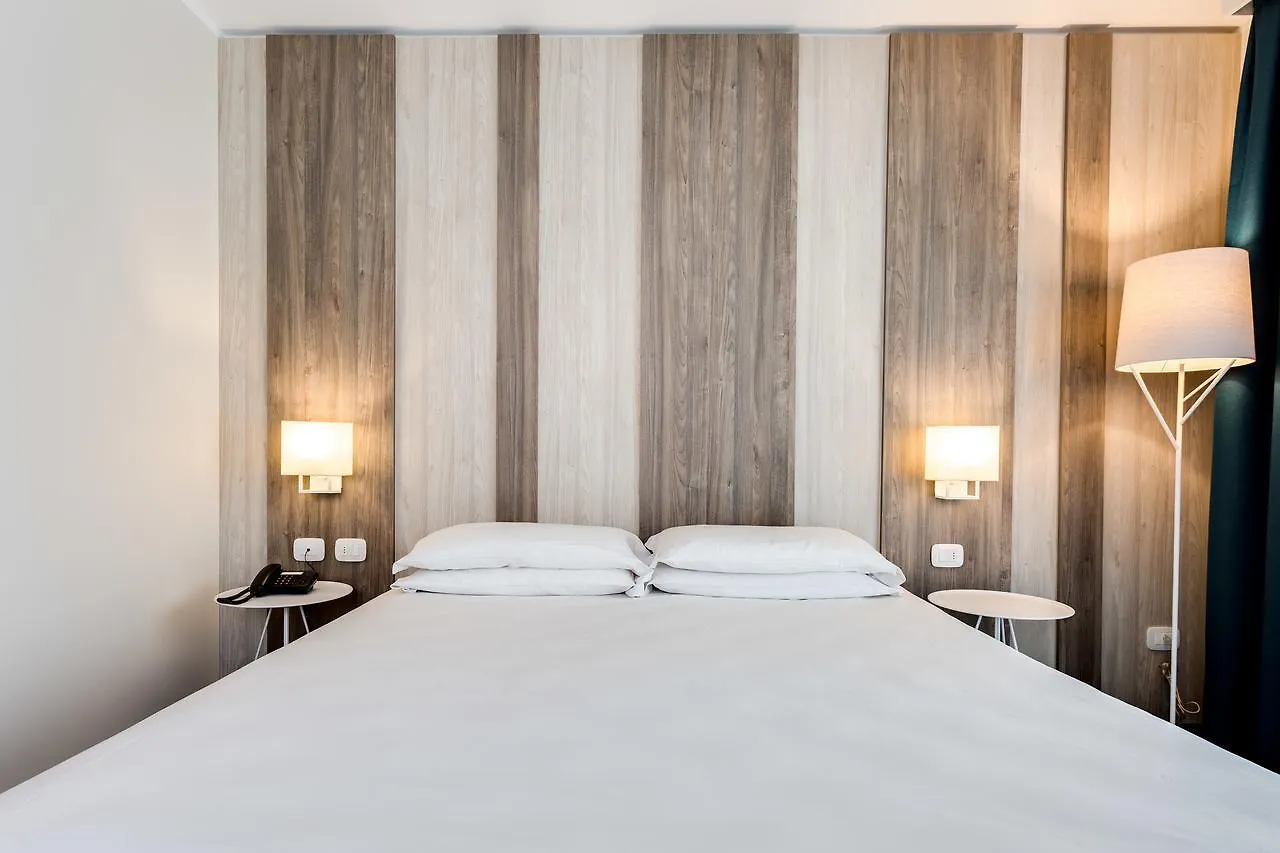 Hotel Europa Garda  Garda (Verona)